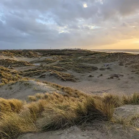 Vloed By Bloss, Familieappartement Met Buitenzwembad En Garage Διαμέρισμα *