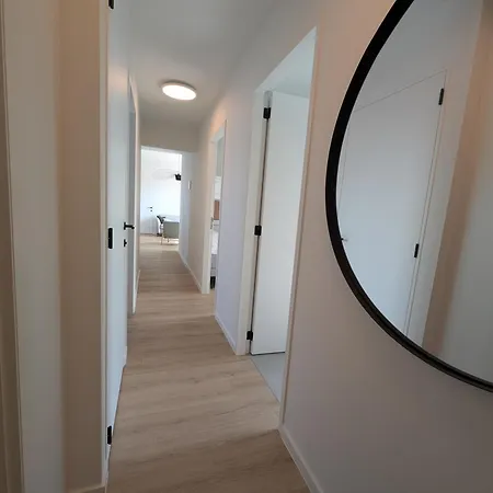 Vloed By Bloss, Familieappartement Met Buitenzwembad En Garage * Middelkerke