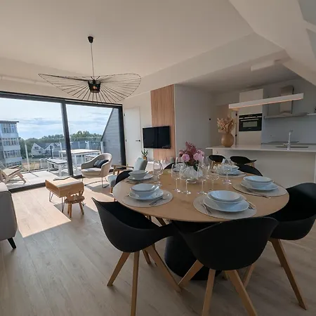 Lägenhet Vloed By Bloss, Familieappartement Met Buitenzwembad En Garage Middelkerke
