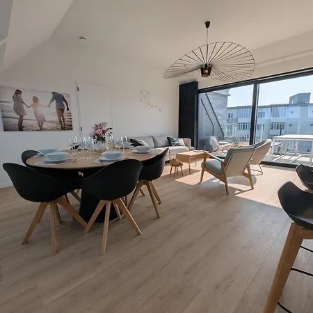 Vloed By Bloss, Familieappartement Met Buitenzwembad En Garage