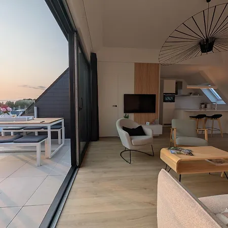 Vloed By Bloss, Familieappartement Met Buitenzwembad En Garage *