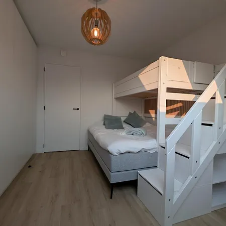 Vloed By Bloss, Familieappartement Met Buitenzwembad En Garage Lägenhet *