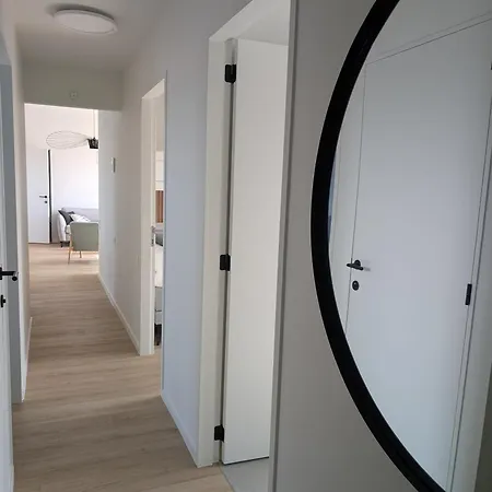 Vloed By Bloss, Familieappartement Met Buitenzwembad En Garage Διαμέρισμα Middelkerke