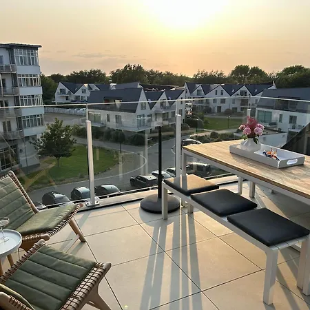 Vloed By Bloss, Familieappartement Met Buitenzwembad En Garage