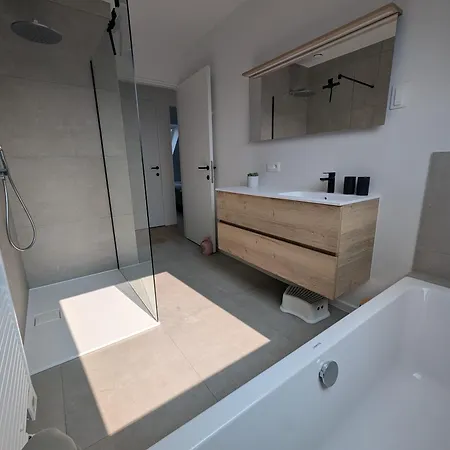 Vloed By Bloss, Familieappartement Met Buitenzwembad En Garage Lägenhet Middelkerke
